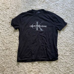 Men’s XL Calvin Klein short sleeve
